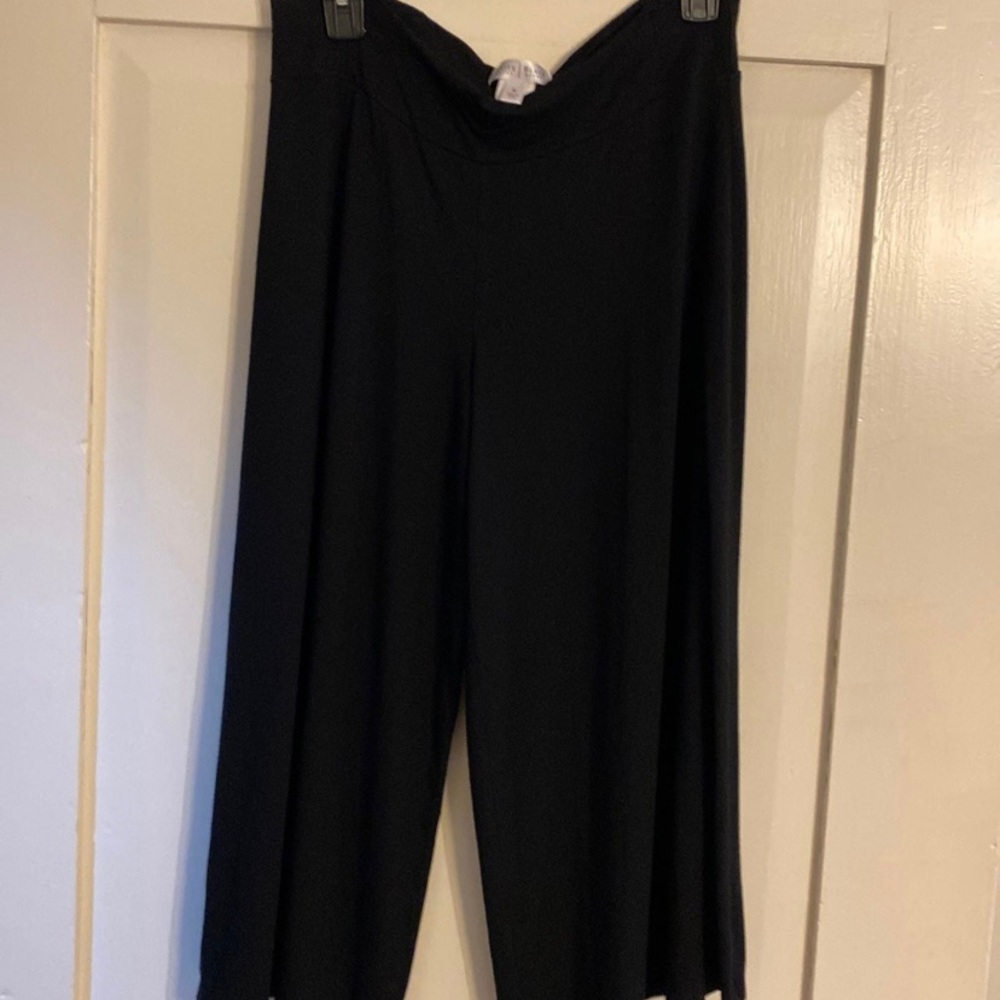 White House Black Market gauchos medium